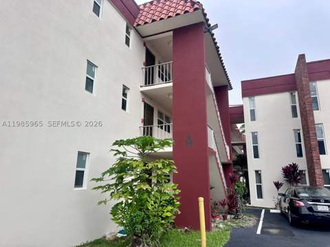 2385 NW 11th St B16, Miami FL - photo 11 of 12