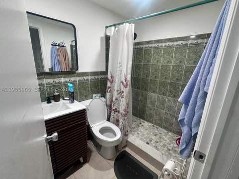 2385 NW 11th St B16, Miami FL - photo 7 of 12