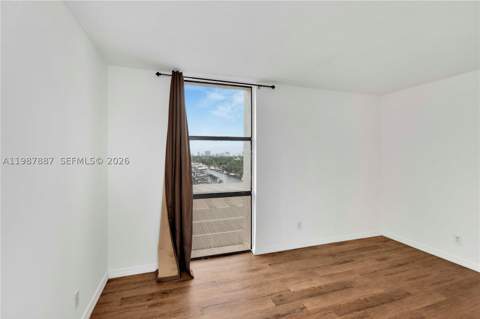 13499 Biscayne Blvd 613, North Miami FL - photo 15 of 29