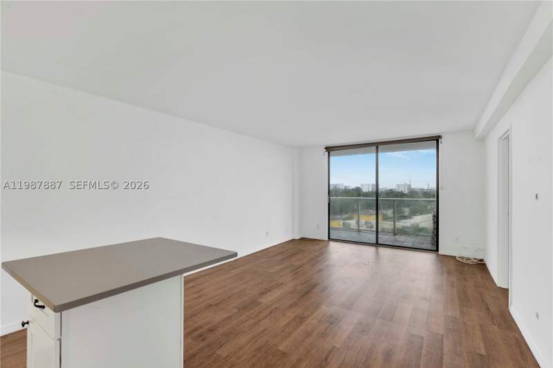 2 bedroom Condominium at 13499 Biscayne Blvd 613, Sailboat Cay Condo, North Miami — photo 5