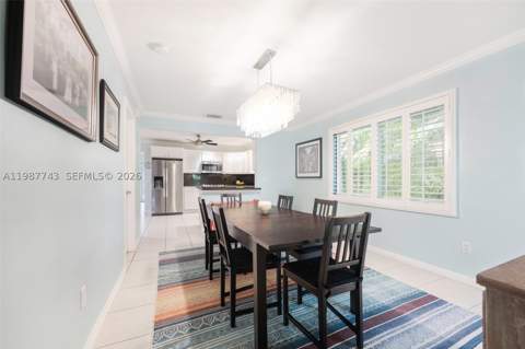 809 Angelo Ave, Coral Gables FL - photo 11 of 25