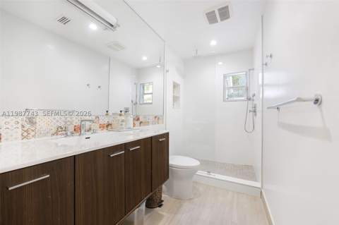 809 Angelo Ave, Coral Gables FL - photo 13 of 25