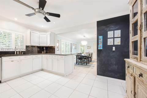 809 Angelo Ave, Coral Gables FL - photo 7 of 25