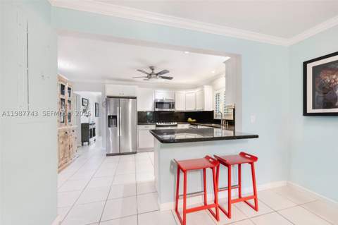 809 Angelo Ave, Coral Gables FL - photo 8 of 25