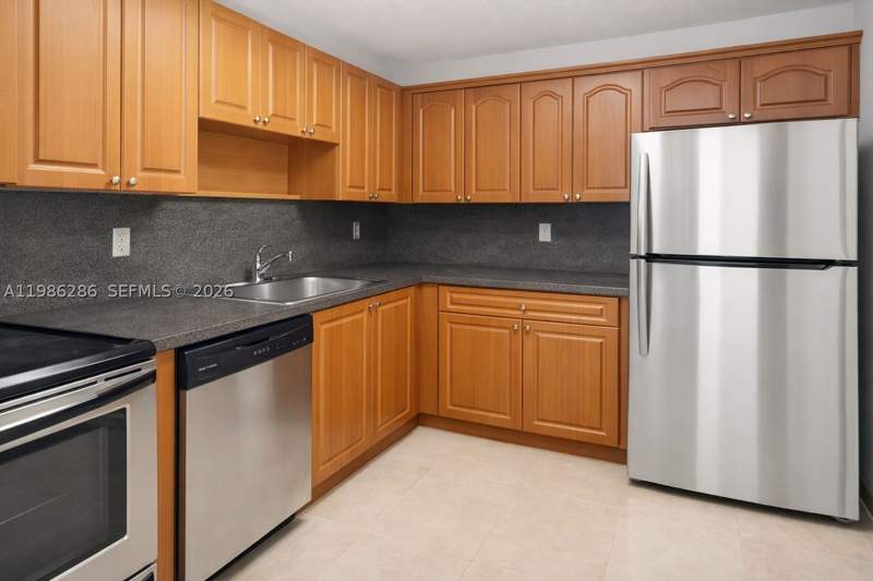 2 bedroom Condominium at 15620 SW 80th St H-304, The Courts At Kendall Con, Kendall — photo 2
