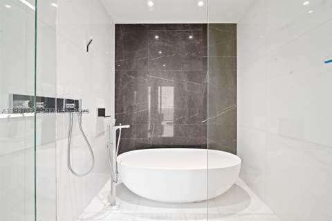 300 Biscayne Blvd Way 2106, Miami FL - photo 17 of 58