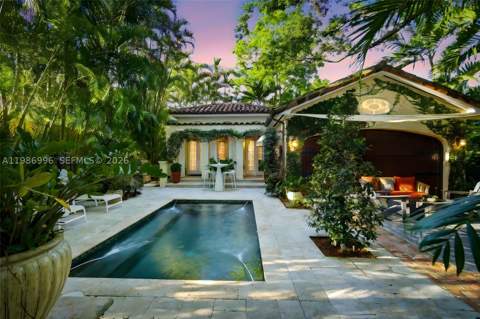 1231 Catalonia Ave, Coral Gables FL - photo 11 of 71