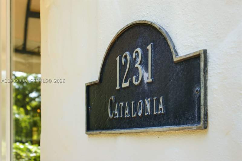 4 bedroom SingleFamilyResidence at 1231 Catalonia Ave, Coral Gable Country Club, Coral Gables — photo 4