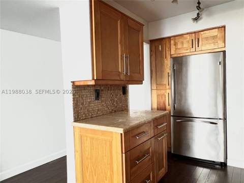 2841 NE 163rd St 1007, North Miami Beach FL - photo 8 of 30