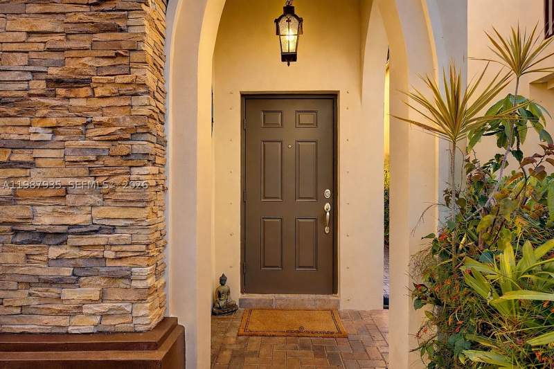 4 bedroom SingleFamilyResidence at 16479 SW 50th Ter, Laroc Estates, Miami — photo 5