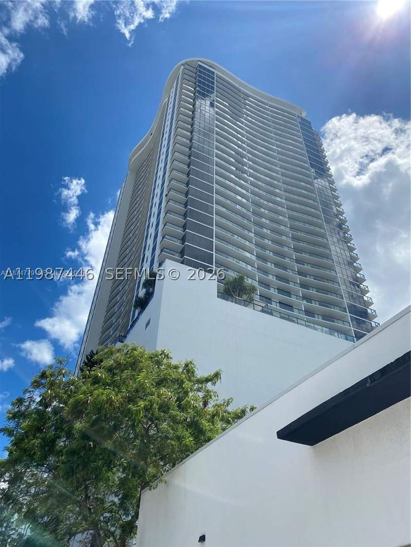 1 bedroom Condominium at 1600 NE 1st Ave 1715, CANVAS CONDO, Miami — photo 2