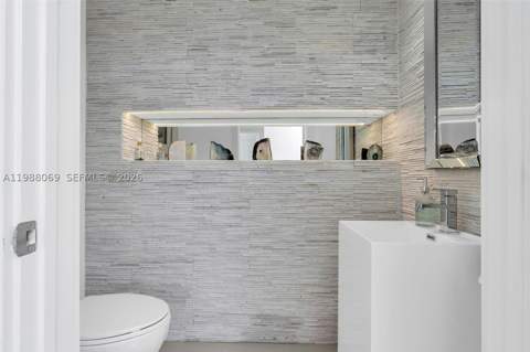 3370 Hidden Bay Dr 2210, Aventura FL - photo 13 of 65