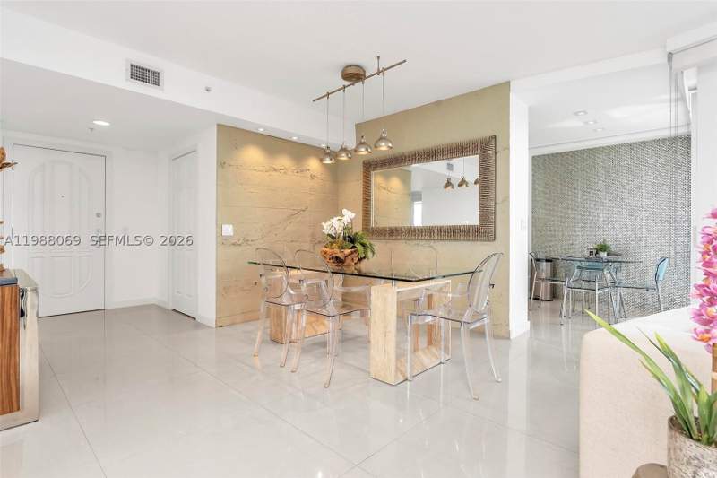 3 bedroom Condominium at 3370 Hidden Bay Dr 2210, 100 Hidden Bay Condo, Aventura — photo 3