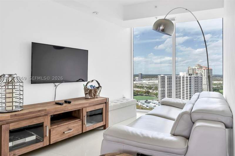 3 bedroom Condominium at 3370 Hidden Bay Dr 2210, 100 Hidden Bay Condo, Aventura — photo 5