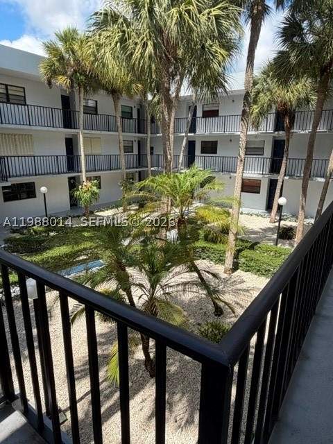 1 bedroom Condominium at 10825 SW 112 Av 6-215, Gardens Of Kendall South, Miami — photo 3