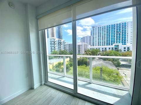 321 NE 26th St 514, Miami FL - photo 6 of 13