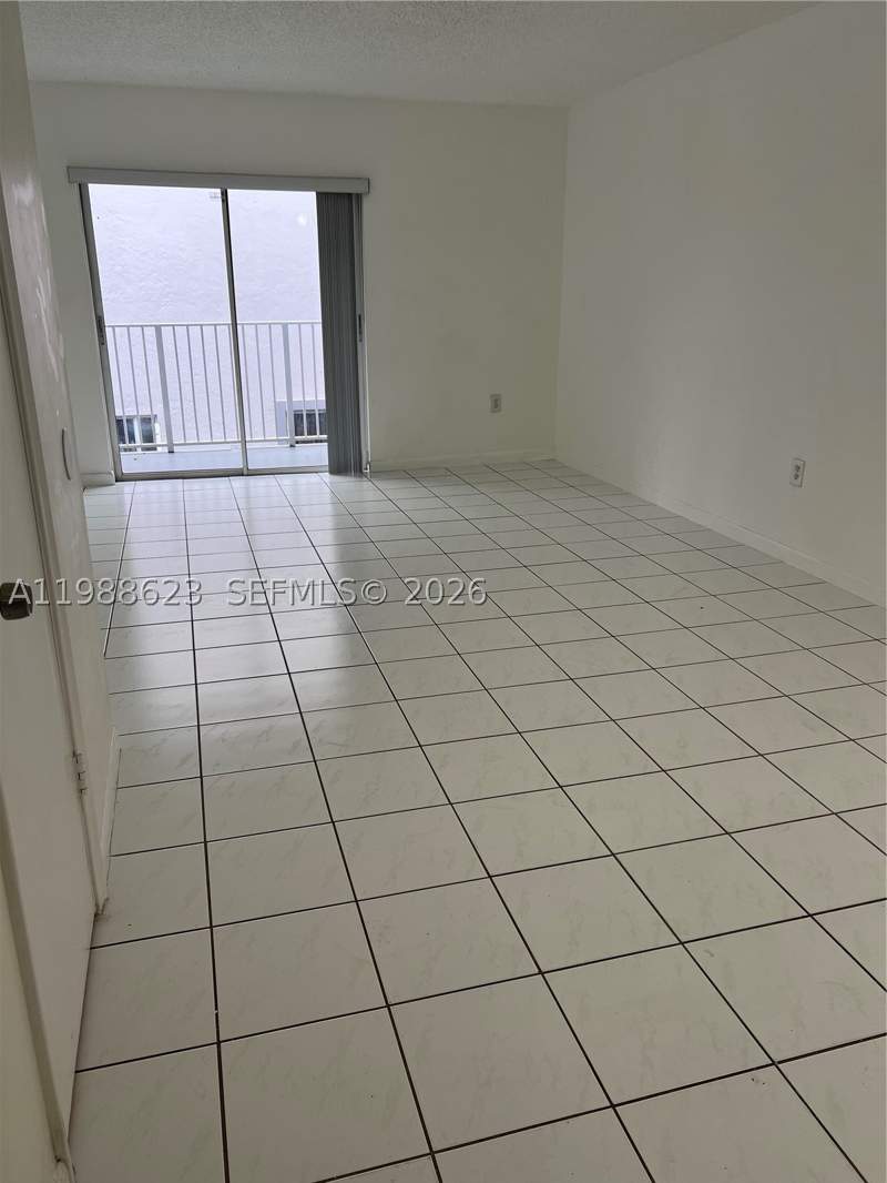 2 bedroom Condominium at 2750 W 76th St 208, Terrazas Del Sol Condo, Hialeah — photo 4