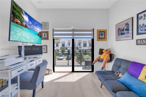 21068 NE 8th Ave, Miami FL - photo 12 of 38