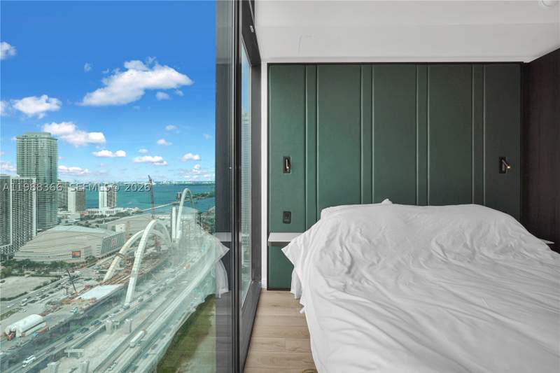 0 bedroom Condominium at 20 NE 11th St 3603A, Miami North, Miami — photo 2
