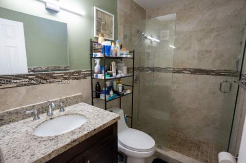 333 Ives Dairy Rd A33306, Miami FL - photo 18 of 20