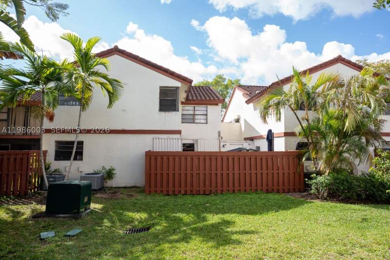 3 bedroom Townhouse at 333 Ives Dairy Rd A33306, Condo A At Mediterranea P, Miami — photo 3