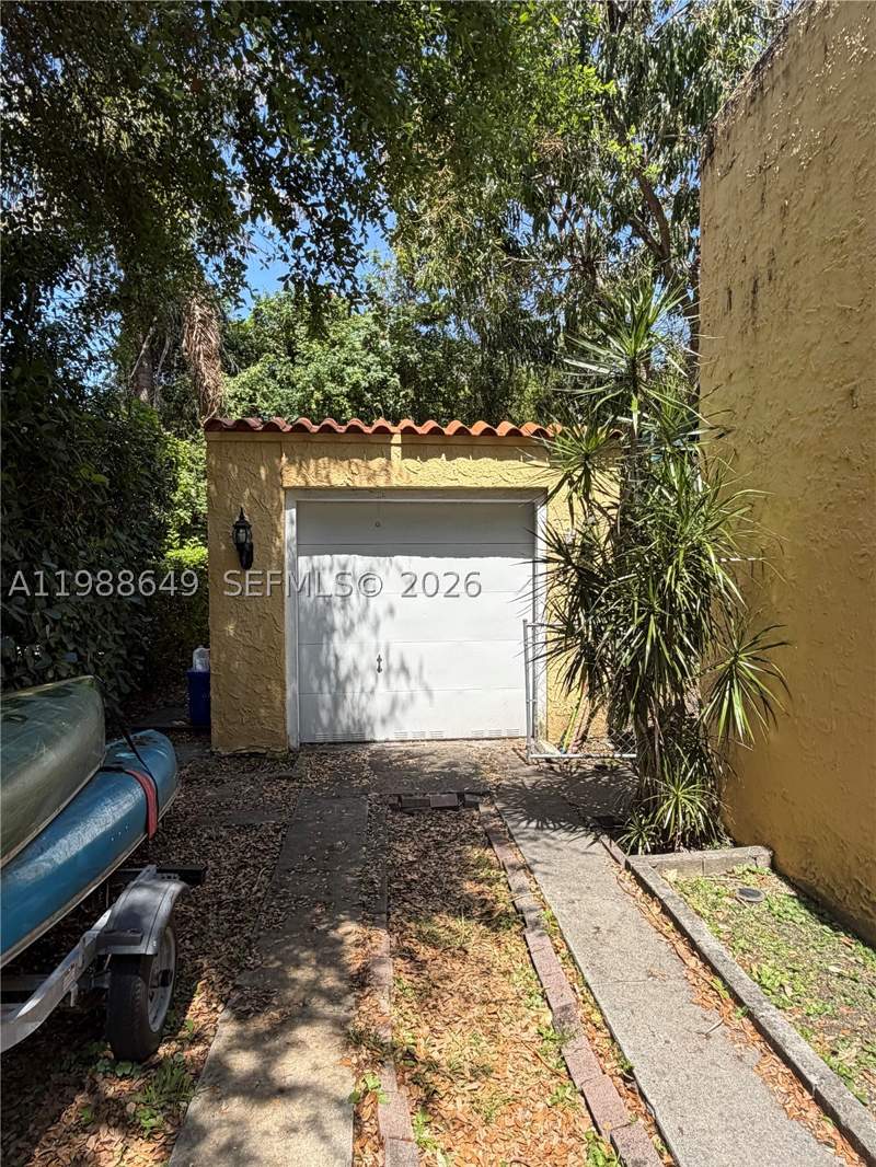 2 bedroom SingleFamilyResidence at 1209 Mariana Ave, Coral Gables Granada Sec, Coral Gables — photo 4