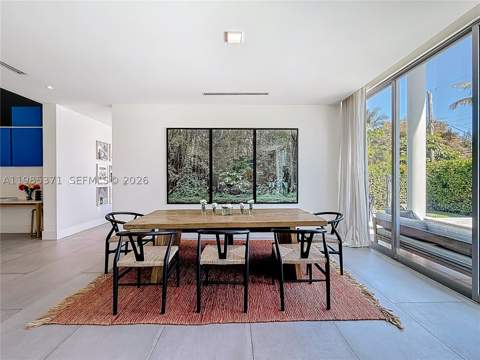 561 Warren Ln, Key Biscayne FL - photo 9 of 30