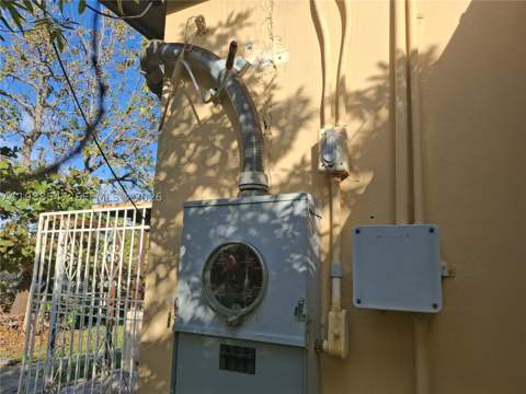 1561 NW 131st St, Miami FL - photo 12 of 44