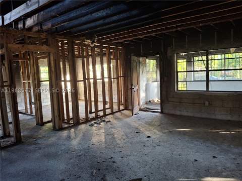 1561 NW 131st St, Miami FL - photo 17 of 44