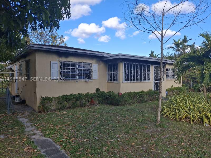 0 bedroom SingleFamilyResidence at 1561 NW 131st St, Rana Pk, Miami — photo 2