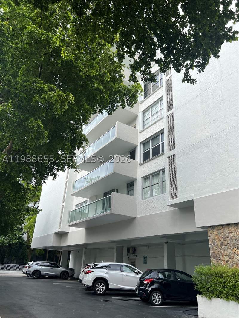 2 bedroom Condominium at 10000 W Bay Harbor Dr Ph4, 10000 Plaza Condo-North T, Bay Harbor Islands — photo 5