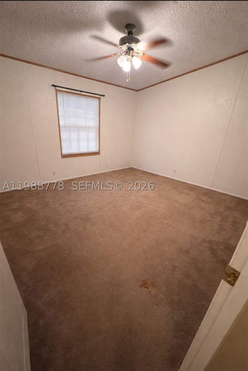 3 bedroom MobileHome at 220 NE 12th Ave #165, Cocowalk Estates, Homestead — photo 3
