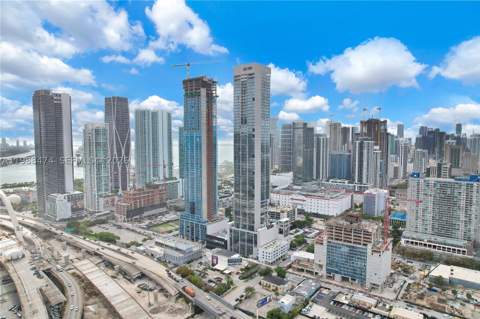 20 NE 11th St 4111, Miami FL - photo 17 of 26