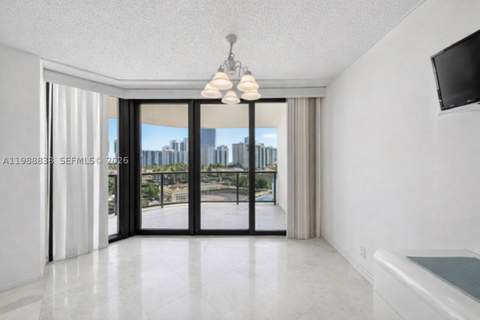 19667 Turnberry Way 6A, Aventura FL - photo 15 of 29