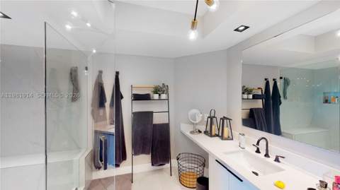 1000 W Island Blvd 2903, Aventura FL - photo 11 of 25