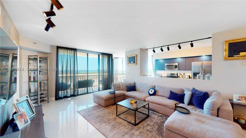 3 bedroom Condominium at 1000 W Island Blvd 2903, 1000 ISL BLVD WILLIAMS IS, Aventura — photo 3