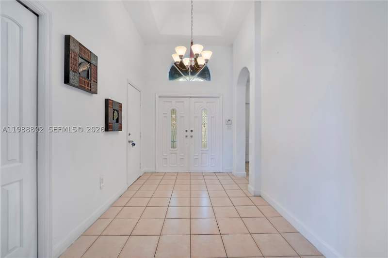 4 bedroom SingleFamilyResidence at 1173 NW 135th Ct, Riviera Trace 1st Addn, Miami — photo 3
