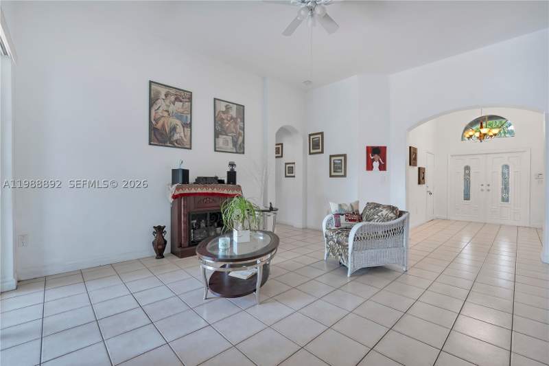4 bedroom SingleFamilyResidence at 1173 NW 135th Ct, Riviera Trace 1st Addn, Miami — photo 5