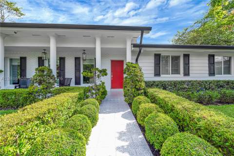 10705 SW 128th Ter, Miami FL - photo 8 of 43