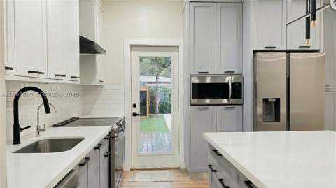 13900 NE 16th Ct, North Miami FL - photo 12 of 74