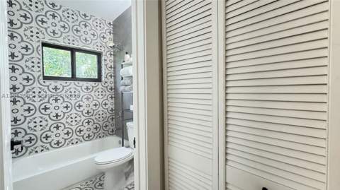13900 NE 16th Ct, North Miami FL - photo 21 of 74
