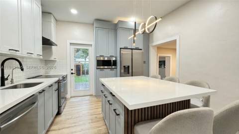 13900 NE 16th Ct, North Miami FL - photo 9 of 74