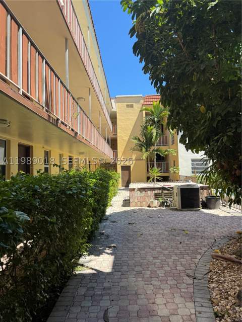 13655 NE 10th Ave 208, North Miami FL - photo 10 of 13