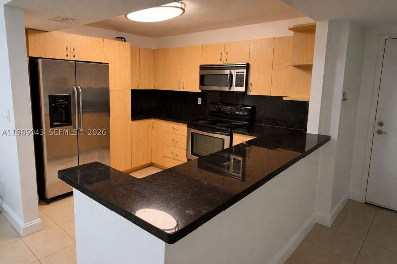 1 bedroom Condominium at 2750 NE 183rd St 1201, Commodore Plaza Condo, Aventura — photo 4