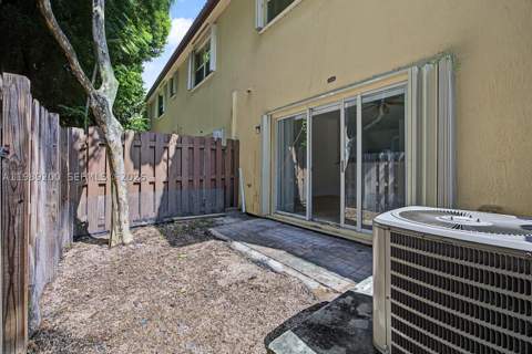 1490 NE 33rd Ave 104-13, Homestead FL - photo 22 of 31