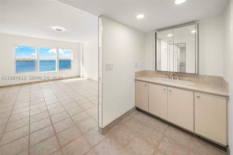 11111 Biscayne Blvd 19D, Miami FL - photo 15 of 19