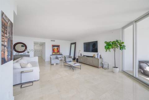 21050 Point Pl 702, Aventura FL - photo 12 of 46