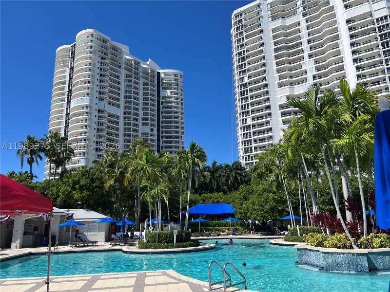 3 bedroom Condominium at 21050 Point Pl 702, Atlantic III At The Point, Aventura — photo 3