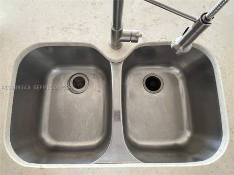 495 Brickell Ave 2401, Miami FL - photo 17 of 36