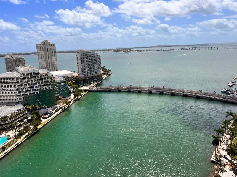 3 bedroom Condominium at 495 Brickell Ave 2401, Icon Brickell No Two, Miami — photo 4